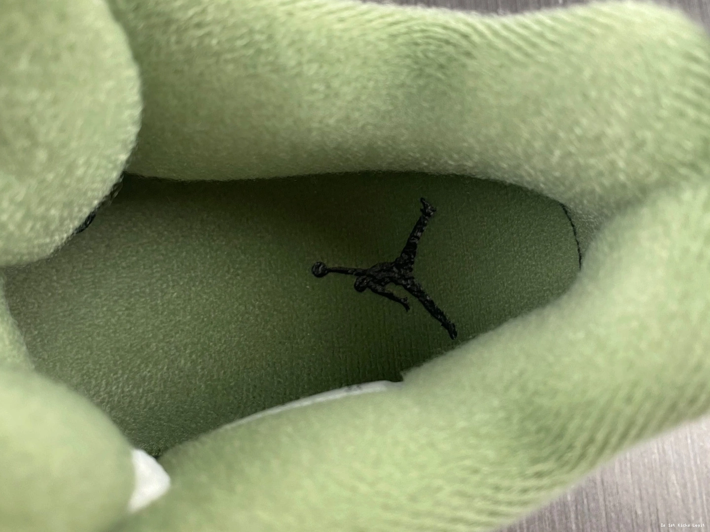 Green Jordan Air Seafoam WMNS Oil 4 AQ9129-103 1223